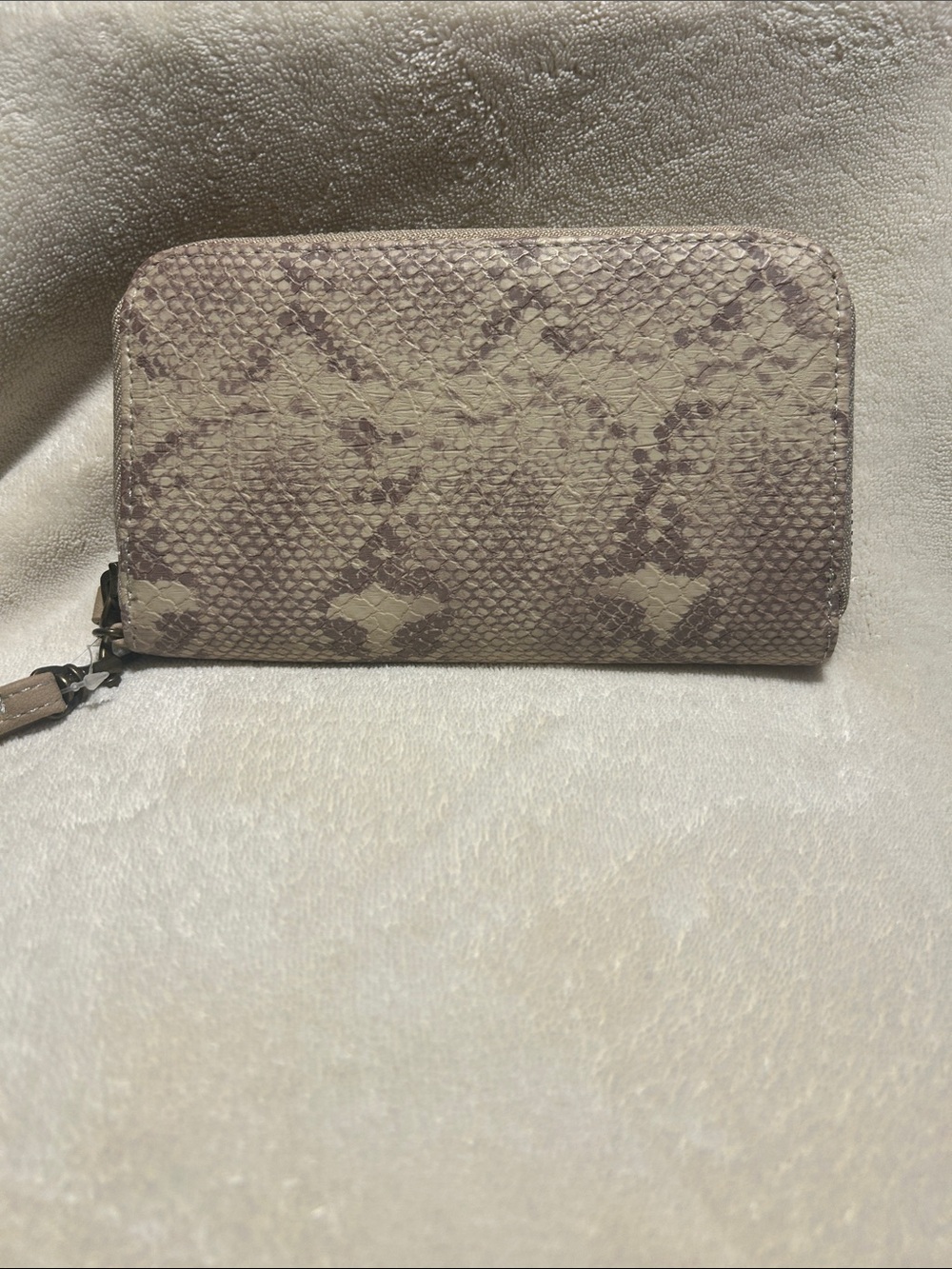 Universal Thread Beige Taupe Snake-Print Zip Wallet